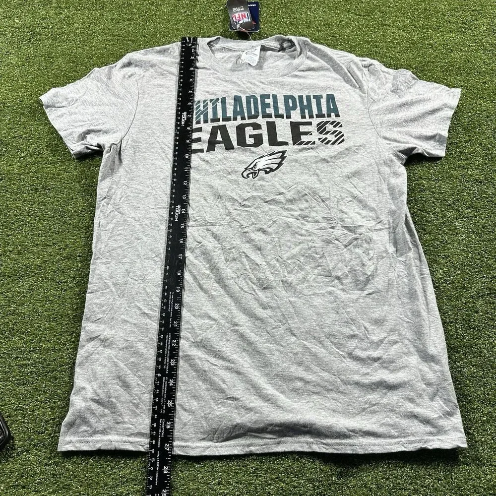 Philadelphia Eagles Fanatics Men's T-Shirt M Sleeve Kelce NWT